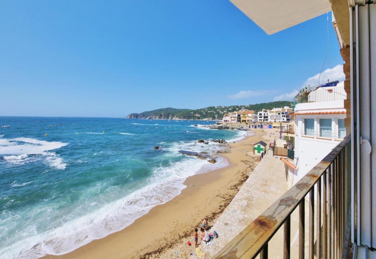 Casa Concha Apartamentos カレリャ・デ・パラフルジェリ エクステリア 写真
